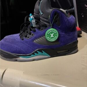 Jordan 5 retro Alternate Grape